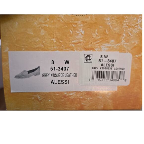 Bella Vita Women's Alessi Pointed Toe Flats in Grey Suede NEW Size 8W - Picture 7 of 7